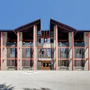 Les Estades , Rialp España